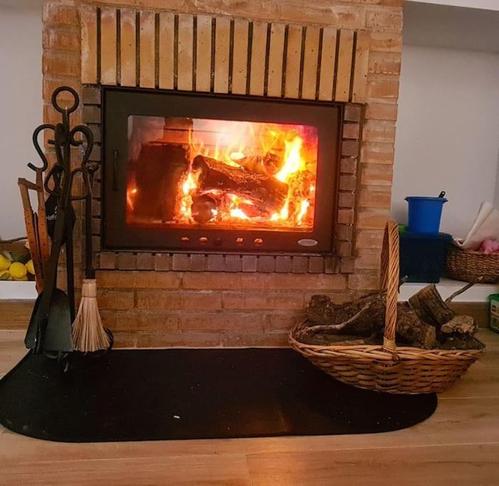 Acogedor Chalet Familiar En La Sierra Calderona Náquera Eksteriør billede